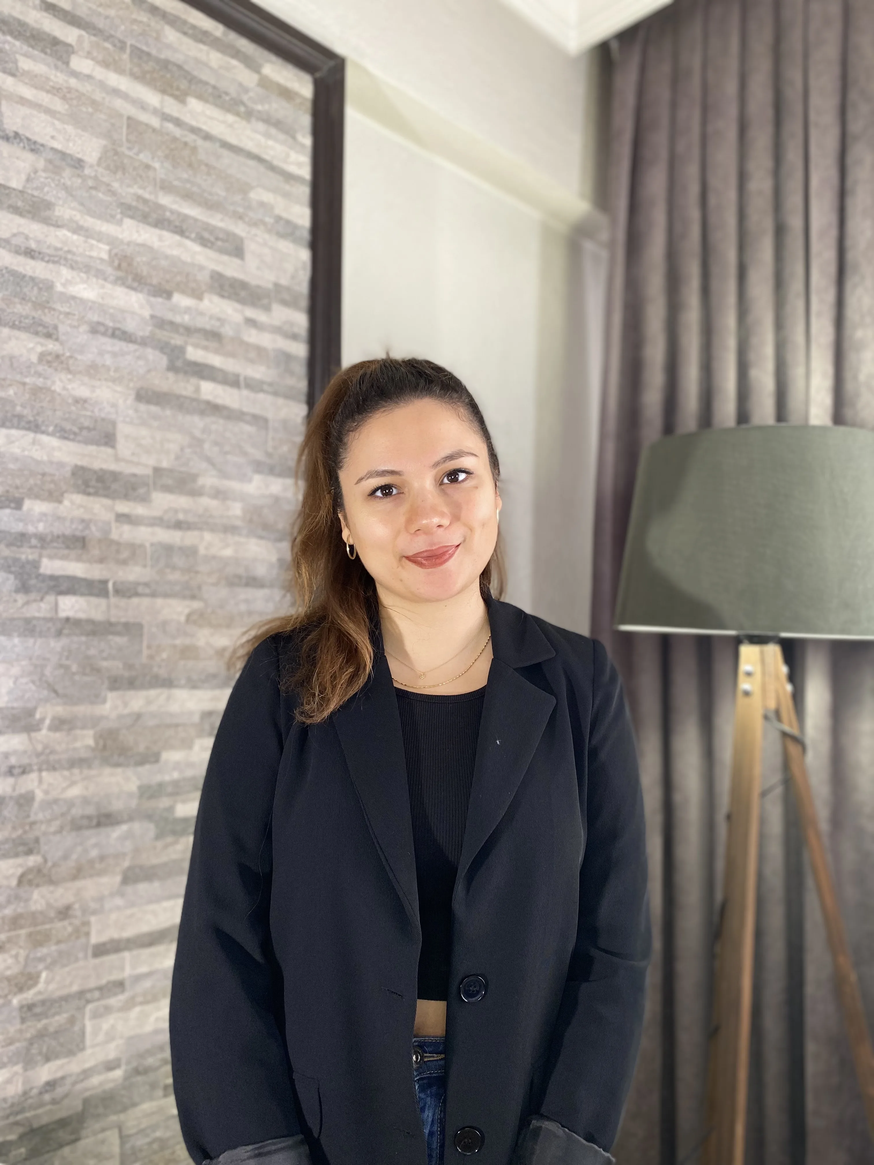 Uzman Klinik Psikolog        Neslinur Birlik